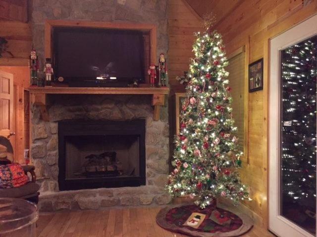 Majestic Springs Lodge Cabin McCookville Экстерьер фото