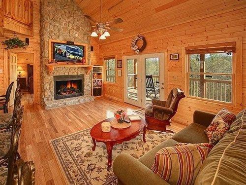 Majestic Springs Lodge Cabin McCookville Экстерьер фото