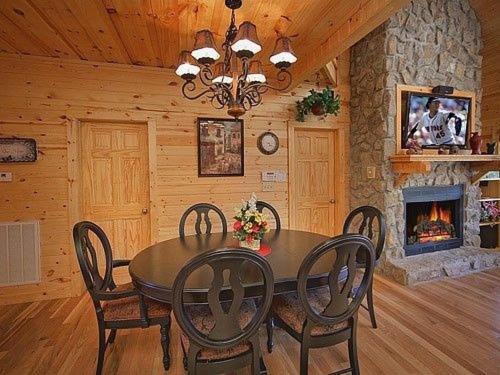 Majestic Springs Lodge Cabin McCookville Экстерьер фото